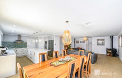 25 Edgecombe Pass, Aveley, WA 6069