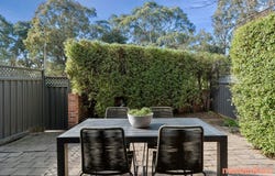 8 Barnet Close, Phillip, ACT 2606