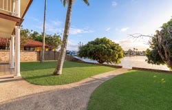 34 Claymore Crescent, Sorrento, Qld 4217