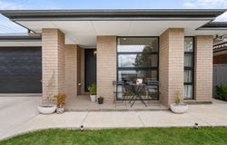 10 Inverbrackie Close, Woodside, SA 5244