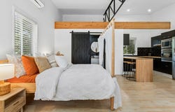 26 Bellevue Parade, Labrador, Qld 4215