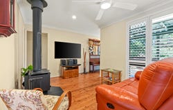 2 Marangani Avenue, North Gosford, NSW 2250