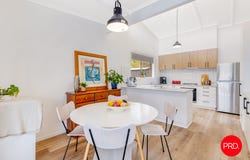 1/4 Hedley Court, White Hills, Vic 3550