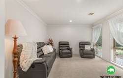 9 Donoghoe Crescent, Queanbeyan, NSW 2620