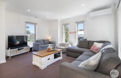 1/5 Eilish Court, Mount Helen, Vic 3350