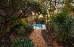 10 Currawong Crescent, Walliston, WA 6076