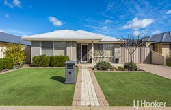 35 Lascelles Circus, Lakelands, WA 6180