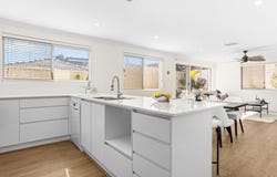 8 Willis Road, Beaconsfield, WA 6162