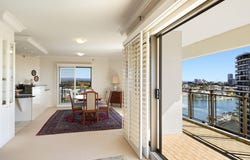 51/8 Admiralty Drive, Paradise Waters, Qld 4217