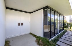 17 The Boulevarde, Benowa, Qld 4217