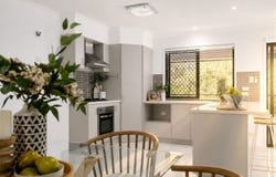 11 Creekside Court, Everton Hills, Qld 4053
