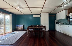 77 Flinders Street, Monto, Qld 4630