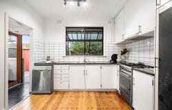 1A View Street, Reservoir, Vic 3073