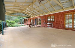 4 Lobbe Road, Thurgoona, NSW 2640