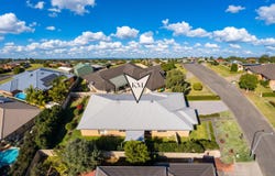 8 Maximillian Drive, Floraville, NSW 2280