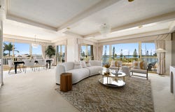 7/19 Oatland Esplanade, Runaway Bay, Qld 4216