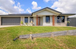 14 Senators Court, Jones Hill, Qld 4570