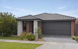 24 Yaralla Circuit, Clyde, Vic 3978