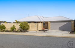 2 Vanda Pass, Halls Head, WA 6210