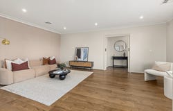 5 Meadows Court, Chadstone, Vic 3148