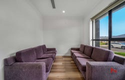 10 Rumex Street, Deanside, Vic 3336