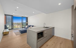 607/36-42 Stanhill Drive, Surfers Paradise, Qld 4217