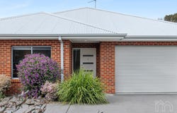2/28 Gordon Crescent, Romsey, Vic 3434
