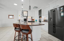 8 Studholme Court, Kalkie, Qld 4670