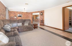 1a McAuley Drive, Brown Hill, Vic 3350