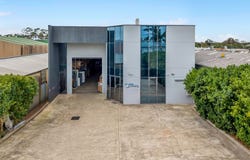 80 Woodfield Boulevard, Caringbah, NSW 2229