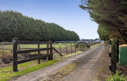 113 Cemetery Road, Lancefield, Vic 3435