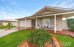 39 Paradise Drive, Gobbagombalin, NSW 2650