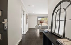 2/6 Mullock Road, Diggers Rest, Vic 3427