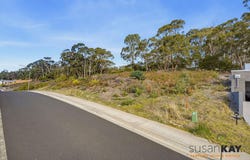33 Bluebush Crescent, Blackmans Bay, Tas 7052