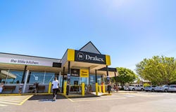 Drakes-anchored Shopping Centre 1-7 Torrens Street, Victor Harbor, SA 5211