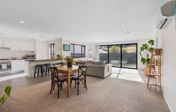 9 The Snowy Way, Orange, NSW 2800