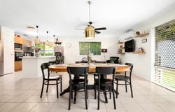 9 Hazlehead Place, Oxley, Qld 4075