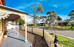 28 Featherstone Circuit, Greenwith, SA 5125