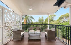 69 Mingera Street, Mansfield, Qld 4122