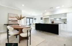 8 & 8A Eleanor Avenue, Oak Flats, NSW 2529