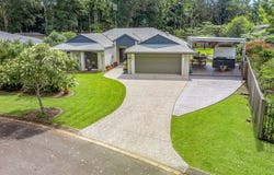 4 The Parkway Place, Mapleton, Qld 4560