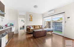 2/827-829 Plenty Road, Reservoir, Vic 3073
