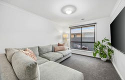 9 Flewin Avenue, Miners Rest, Vic 3352