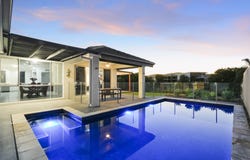 8 Rushcutter Avenue, Oxenford, Qld 4210