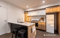207/30 Oleander Drive, Mill Park, Vic 3082