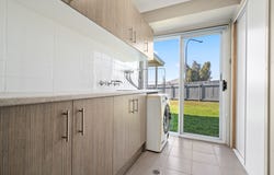 5 Banool Circuit, Bomaderry, NSW 2541