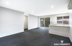 2/4 Mooney Close, Goodna, Qld 4300