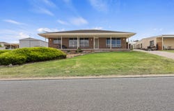 16 Esplanade, Point Turton, SA 5575