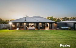 8 Olive Avenue, Harkaway, Vic 3806