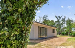 83 Ahern Lane, Pratten, Qld 4370